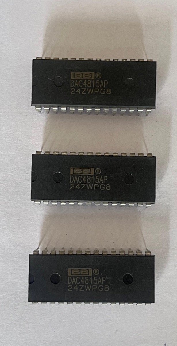 Burr-Brown DAC4815AP Quad 12-Bit Digital-to-Analog Converter